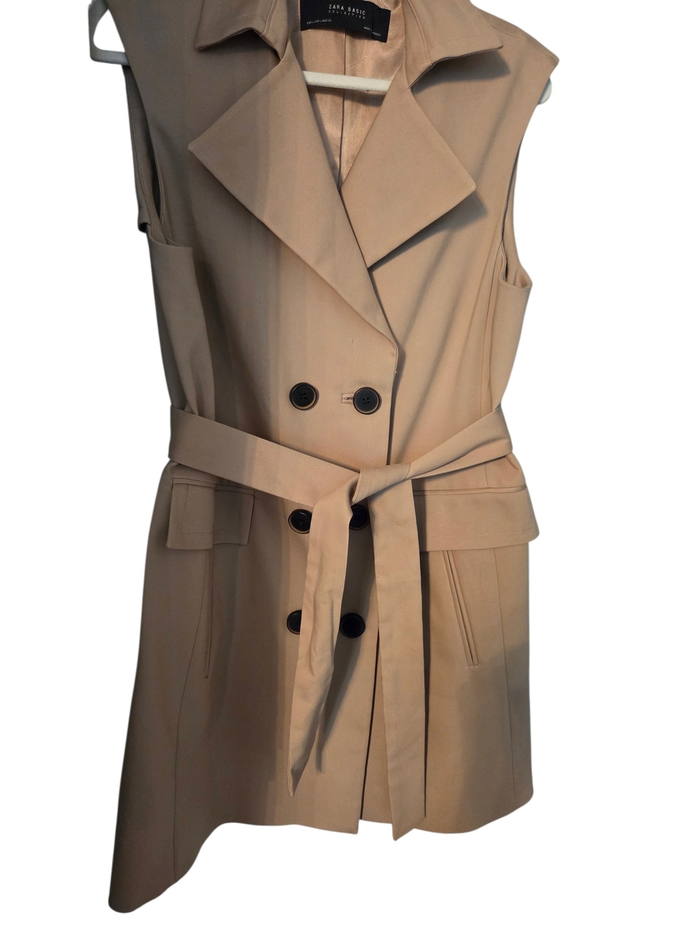 NWOT Zara Sleeveless Double-Breasted Trench Vest in Beige Large